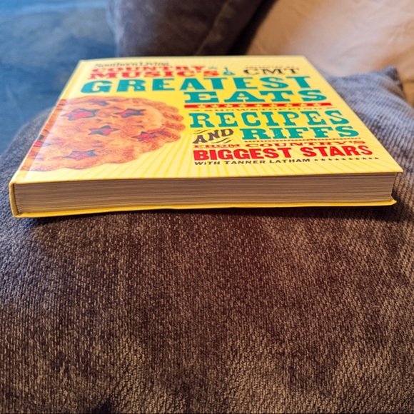 NEW Southern Living cookbook; Country Musics Greatest Eats CMT - Picture 2 of 5